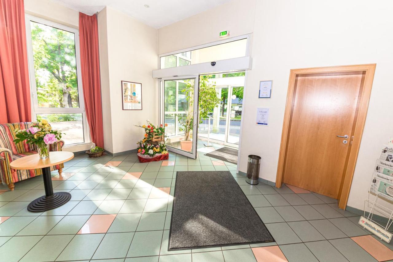 Akzent Parkhotel Trebbin Bagian luar foto