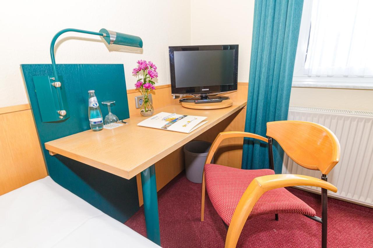 Akzent Parkhotel Trebbin Bagian luar foto
