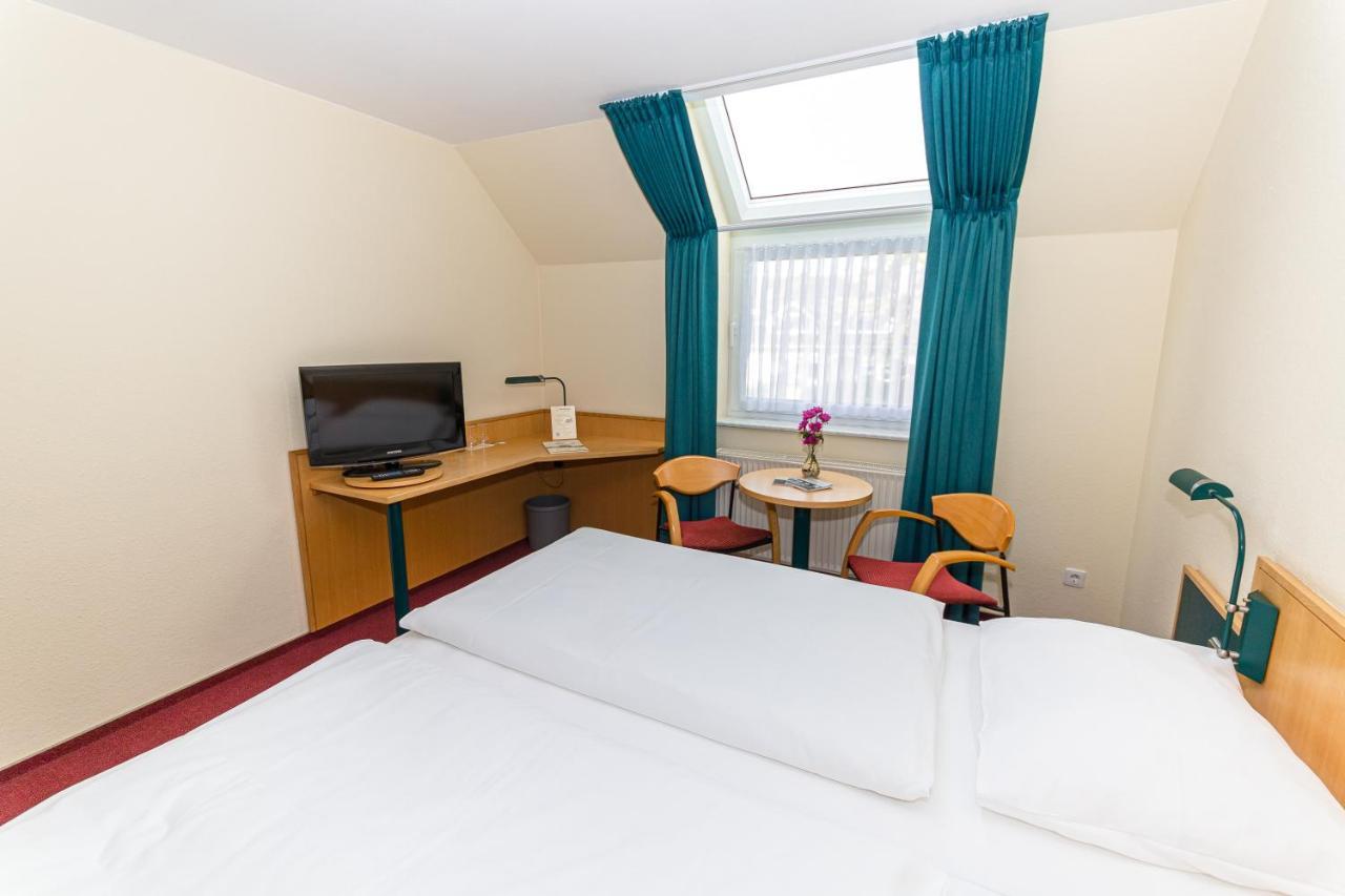 Akzent Parkhotel Trebbin Bagian luar foto