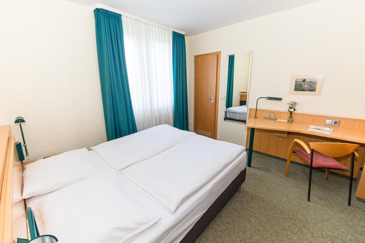 Akzent Parkhotel Trebbin Bagian luar foto
